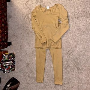 Capella long sleeve matching set size M never worn